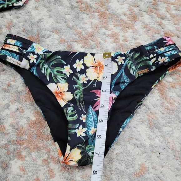 Sweet Secret Black Tropical Flower 2 Piece Bikini - Size EU 36 - Picture 4 of 7